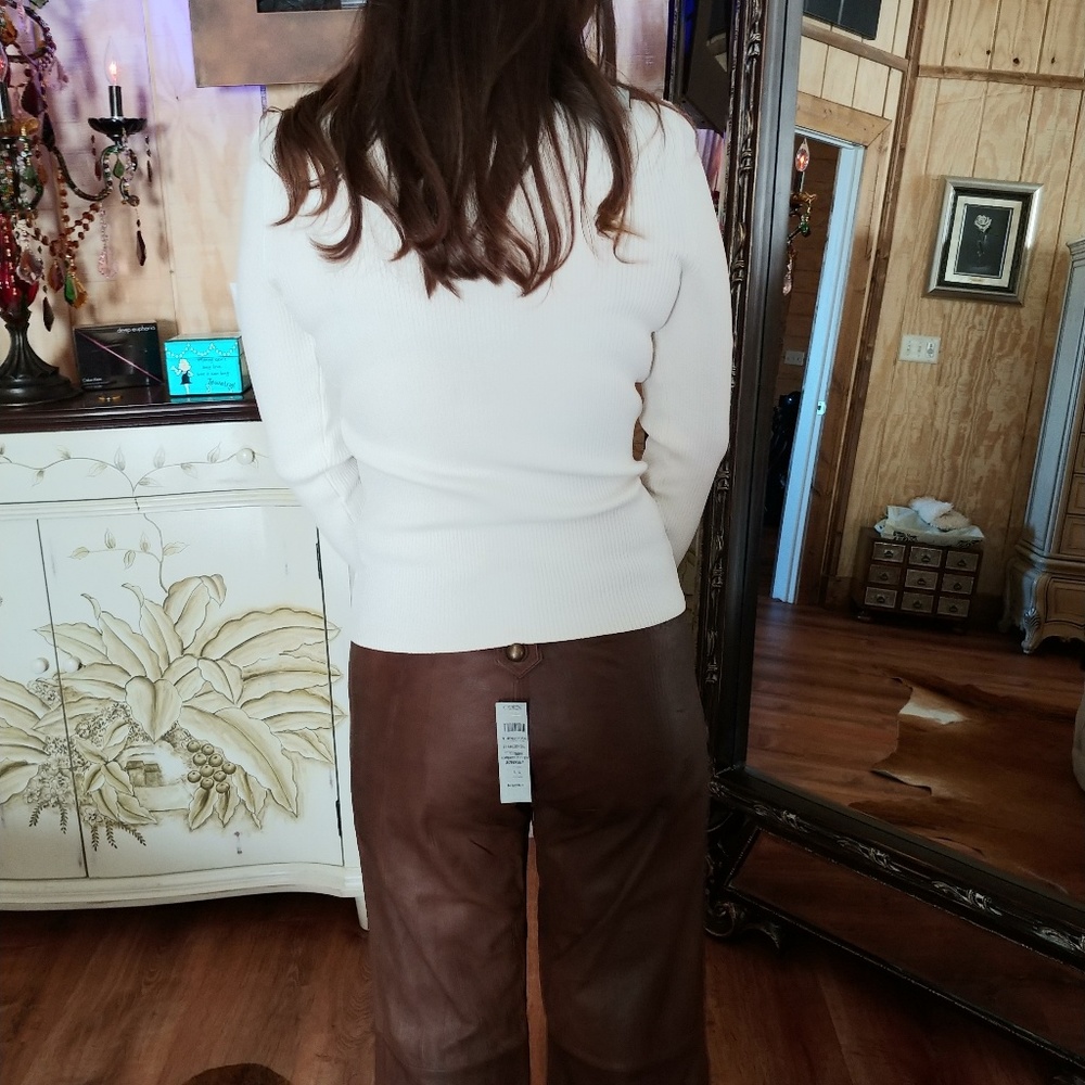 Cache leather capris - Picture 3 of 3